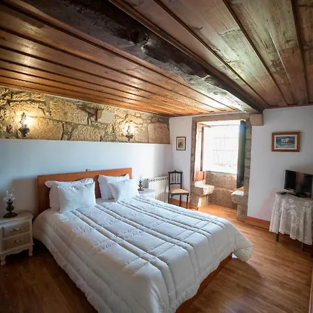 Casa De Sta Comba Κατάλυμα σε φάρμα *