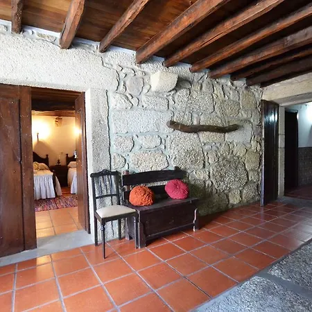 Casa De Sta Comba Κατάλυμα σε φάρμα *