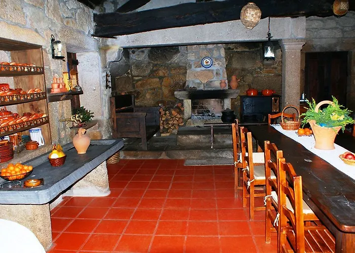 Casa De Sta Comba Séjour à la ferme *